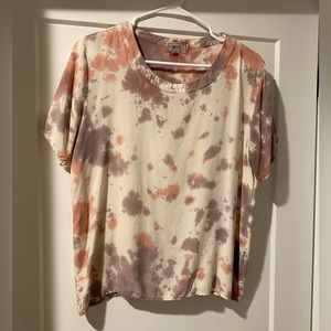 NYTT size small, soft, flowy T. Material kind of feels like a very thin suede.